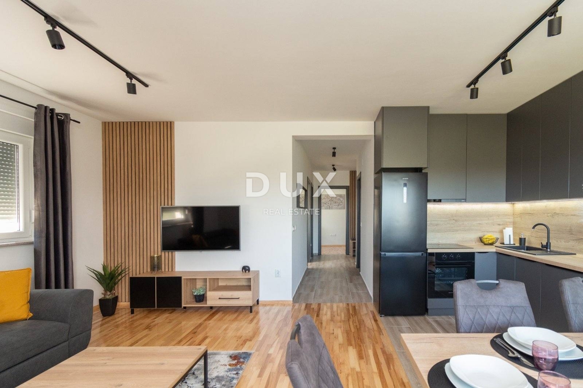 ZADAR, PRIVLAKA - Stanovanje v novogradnji, 300m od morja!