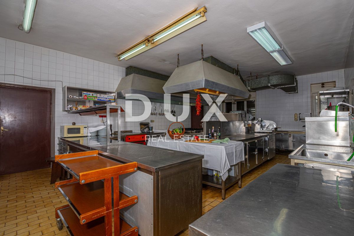 CRIKVENICA - poslovno stanovanjski objekt na vrhunski lokaciji