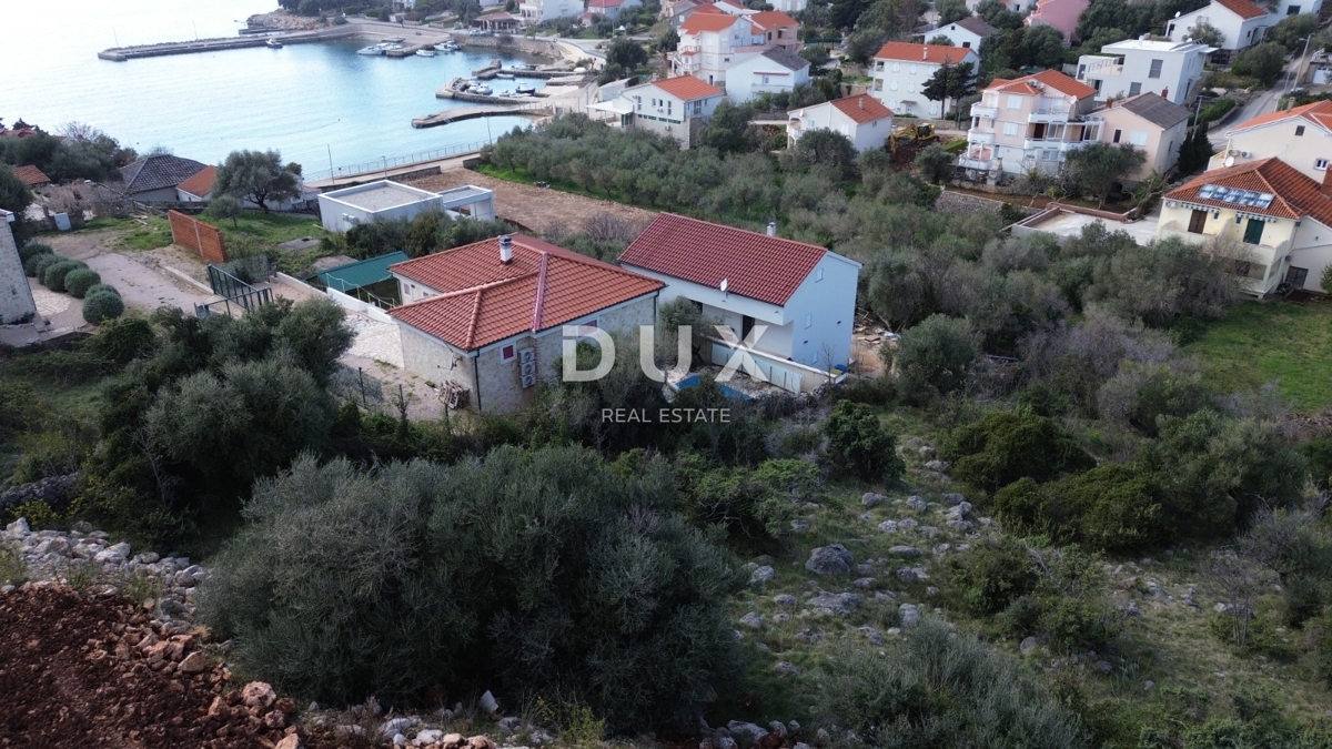 OTOK PAG, JAKIŠNICA - luksuzno 2-sobno stanovanje na vrhunski lokaciji