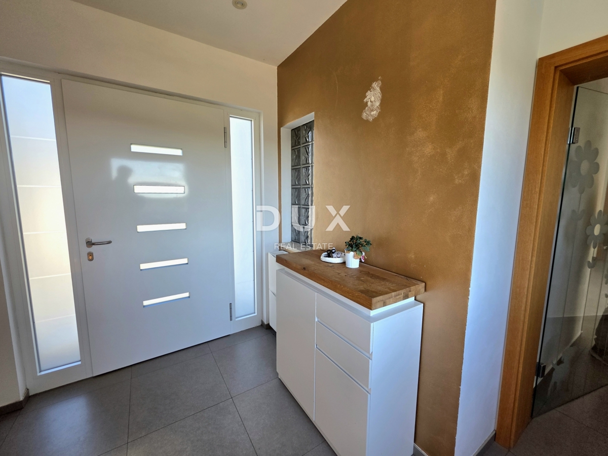 Hiša Monteserpo - Komunal, Pula, 250m2