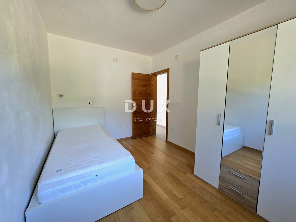 Hiša Monteserpo - Komunal, Pula, 250m2