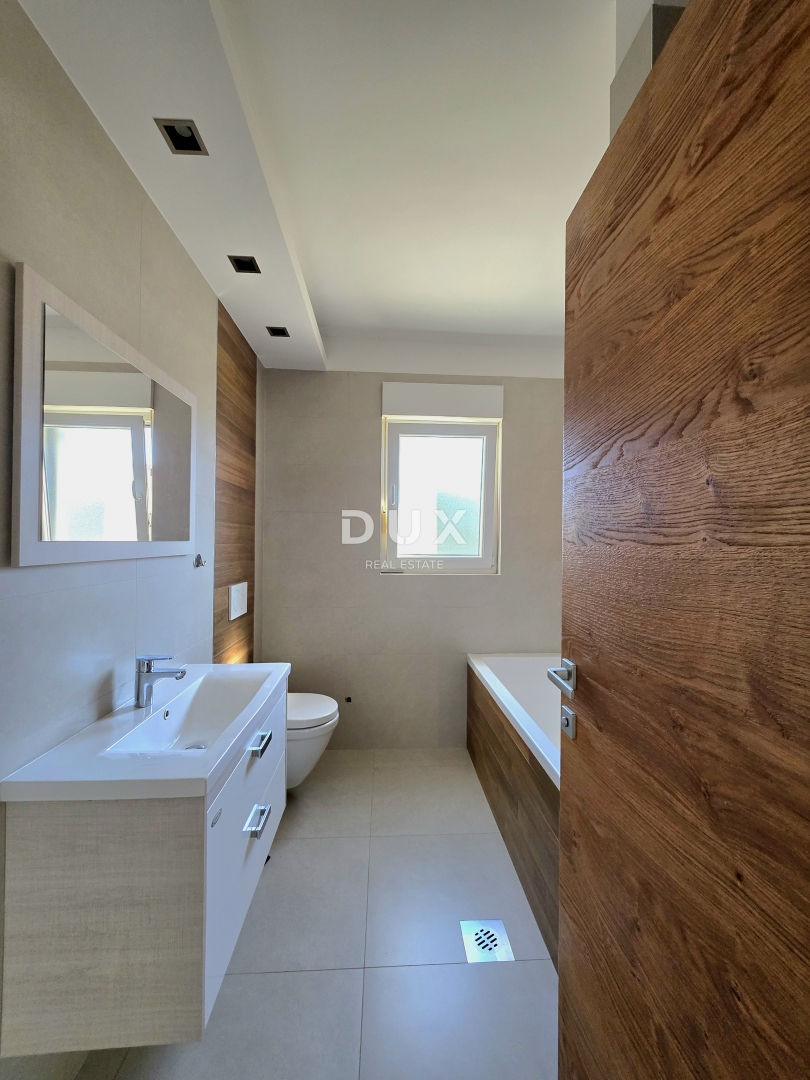 Hiša Monteserpo - Komunal, Pula, 250m2