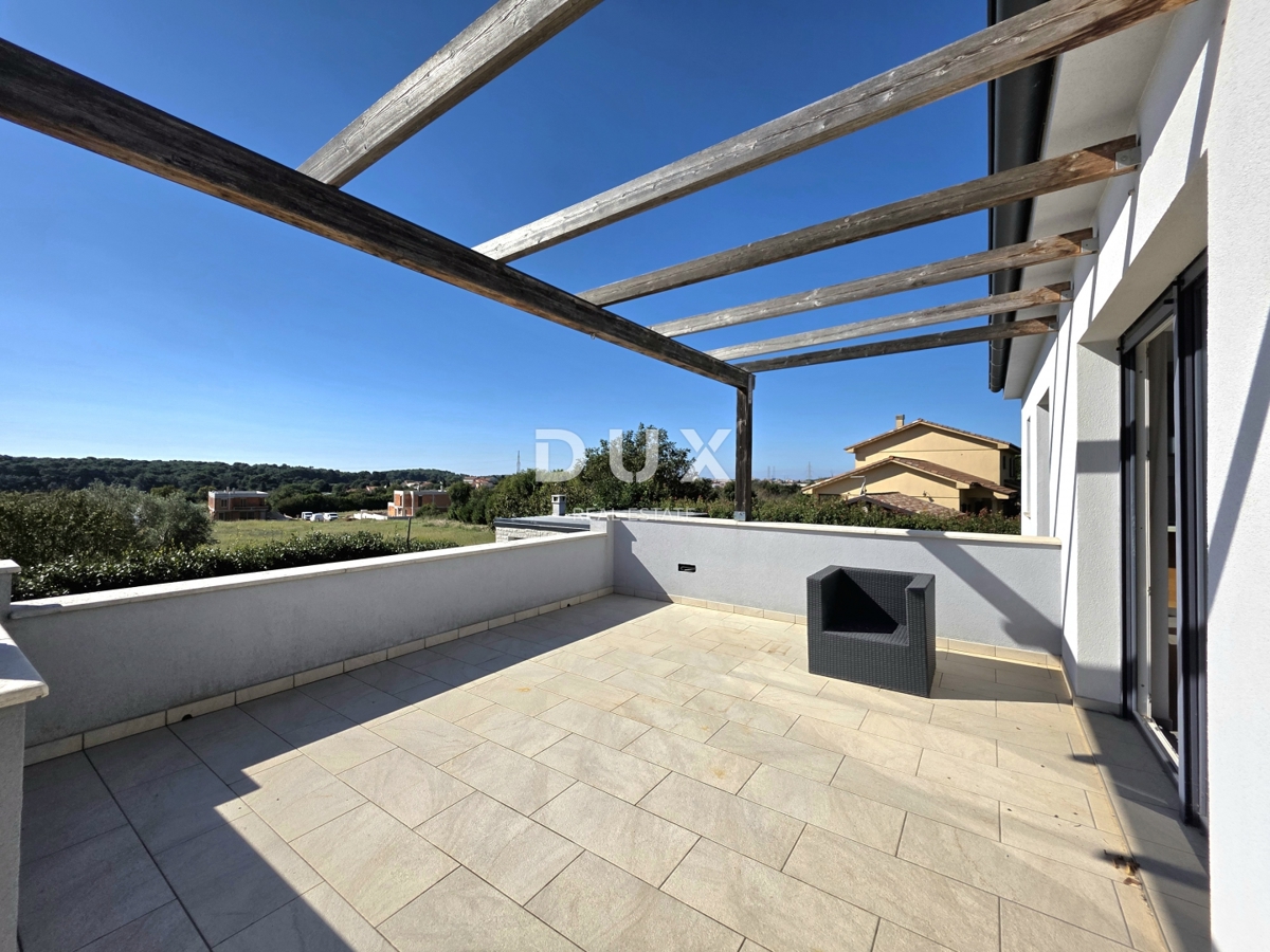 Hiša Monteserpo - Komunal, Pula, 250m2