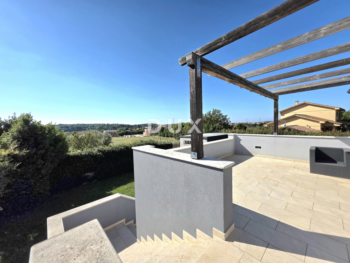 Hiša Monteserpo - Komunal, Pula, 250m2