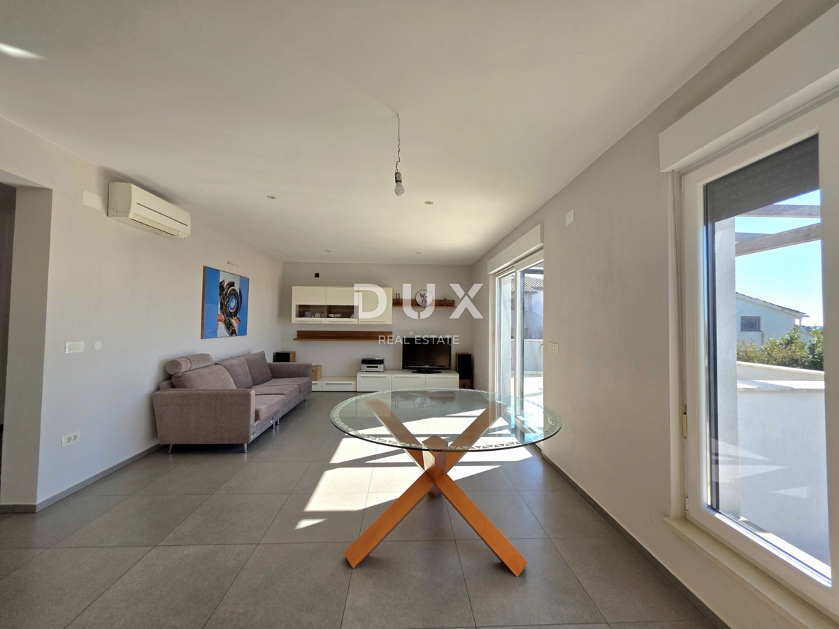 Hiša Monteserpo - Komunal, Pula, 250m2