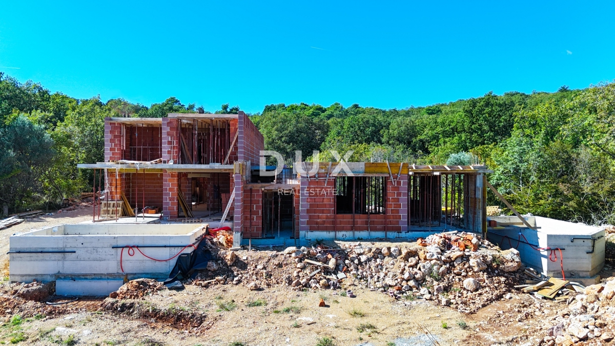 OTOK KRK, VRBNIK - Apartma v 1. nadstropju s teraso in pogledom na morje