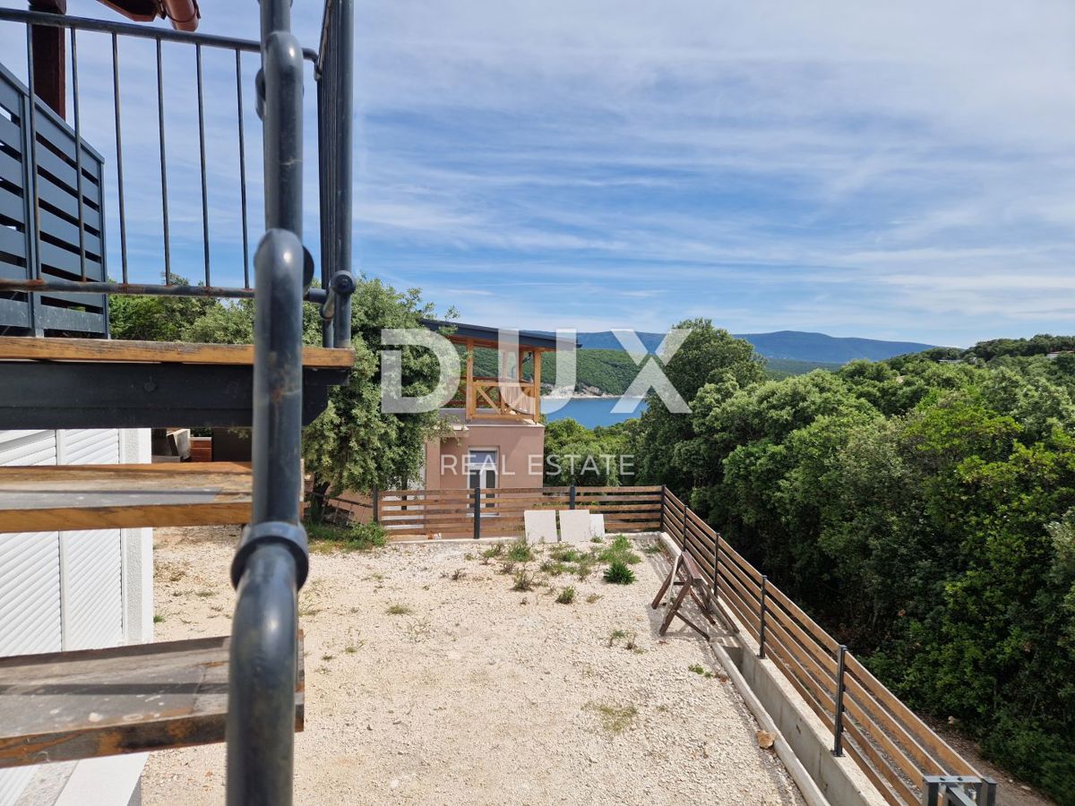 ISTRA, KRNICA - Samostojna hiša 200m od morja