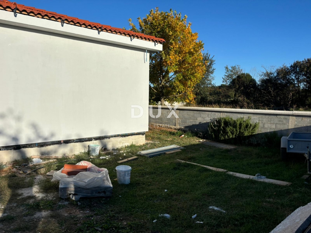 ISTRA, PULA - Montažna enonadstropna hiša - ROH BAU v bližini mesta! MOŽNOST MENJAVE ZA STANOVANJE!