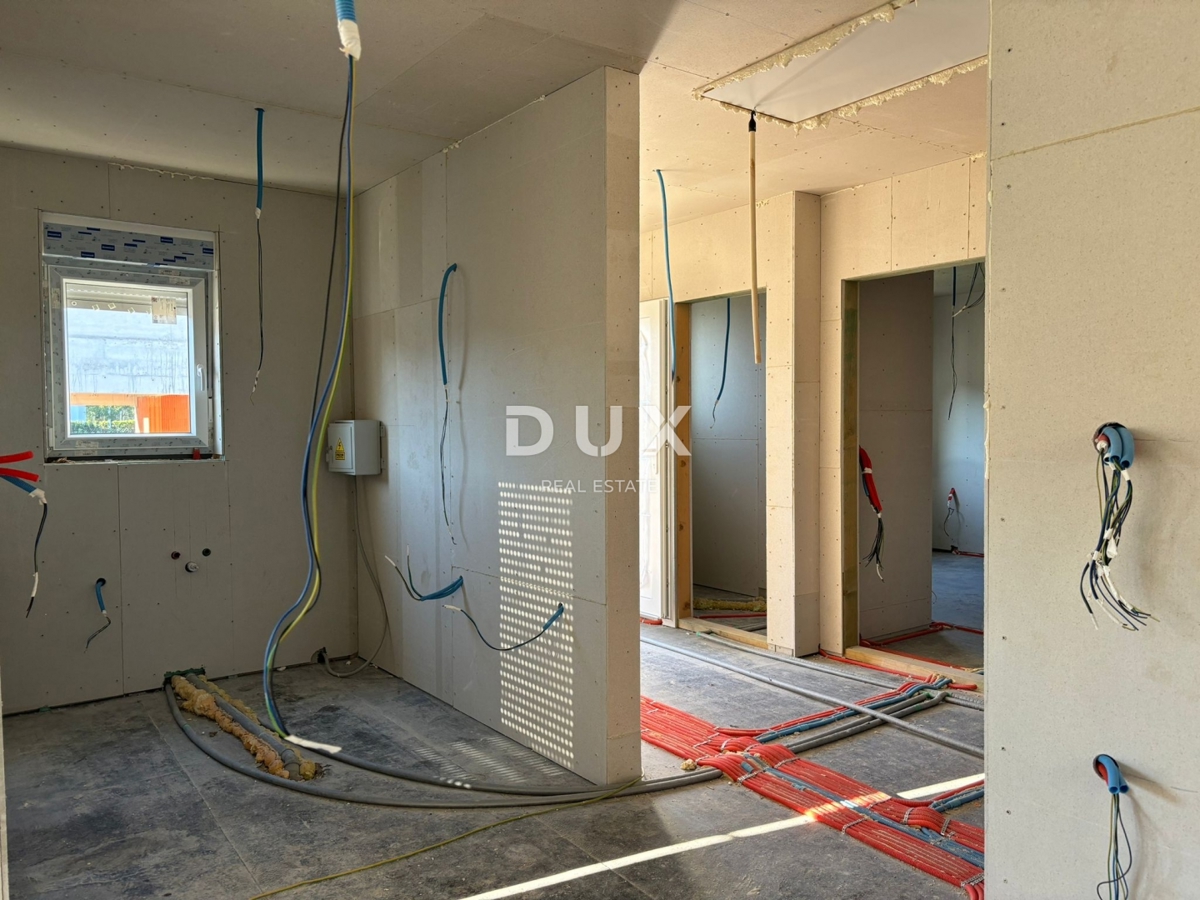 ISTRA, PULA - Montažna enonadstropna hiša - ROH BAU v bližini mesta! MOŽNOST MENJAVE ZA STANOVANJE!