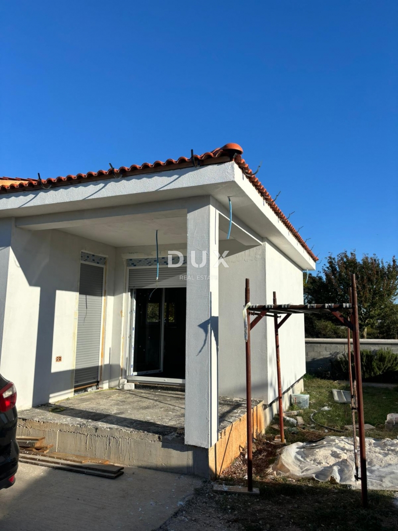 ISTRA, PULA - Montažna enonadstropna hiša - ROH BAU v bližini mesta! MOŽNOST MENJAVE ZA STANOVANJE!