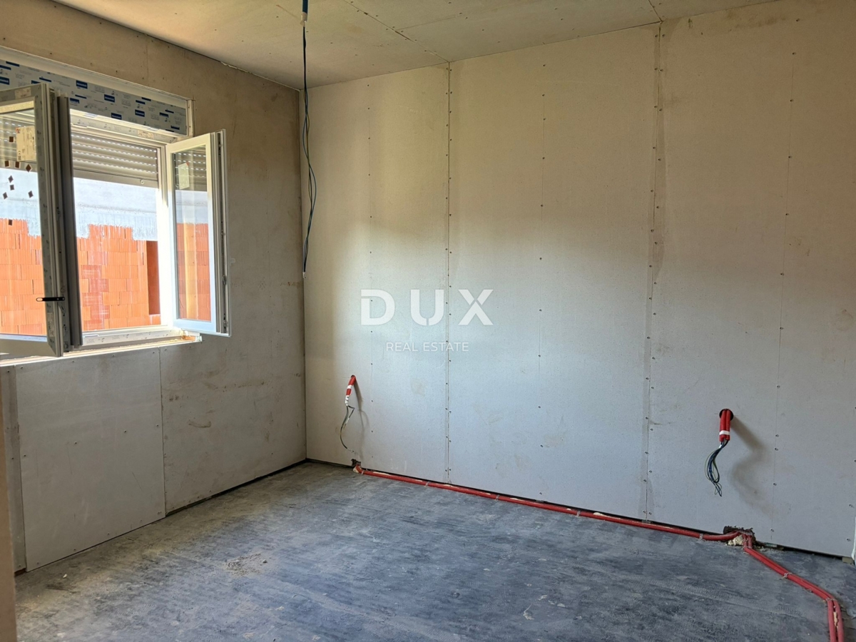 ISTRA, PULA - Montažna enonadstropna hiša - ROH BAU v bližini mesta! MOŽNOST MENJAVE ZA STANOVANJE!