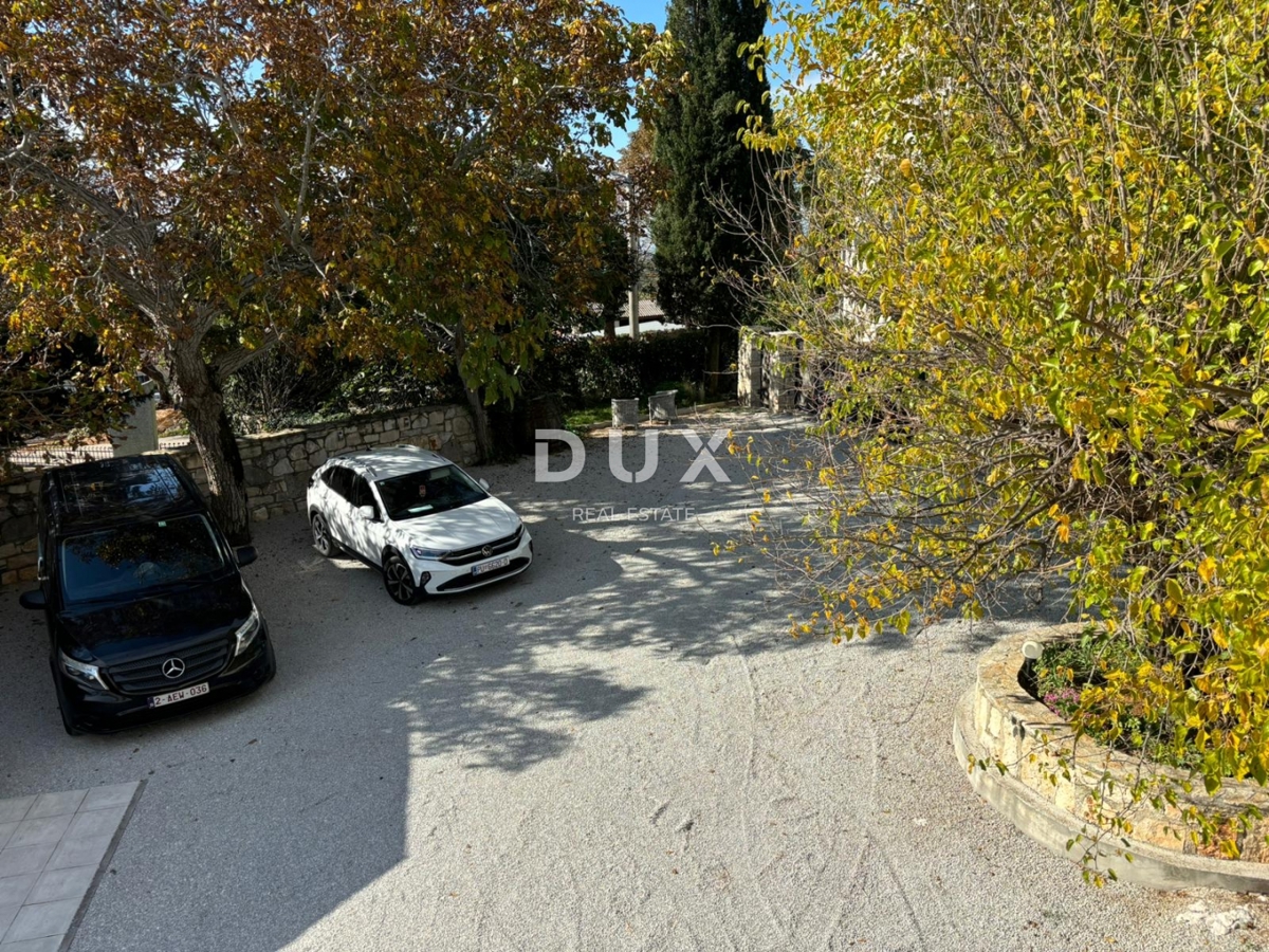 ISTRA, POREČ - Dve hiši z rustikalno moderno opremo z garažo in posebno ponudbo!