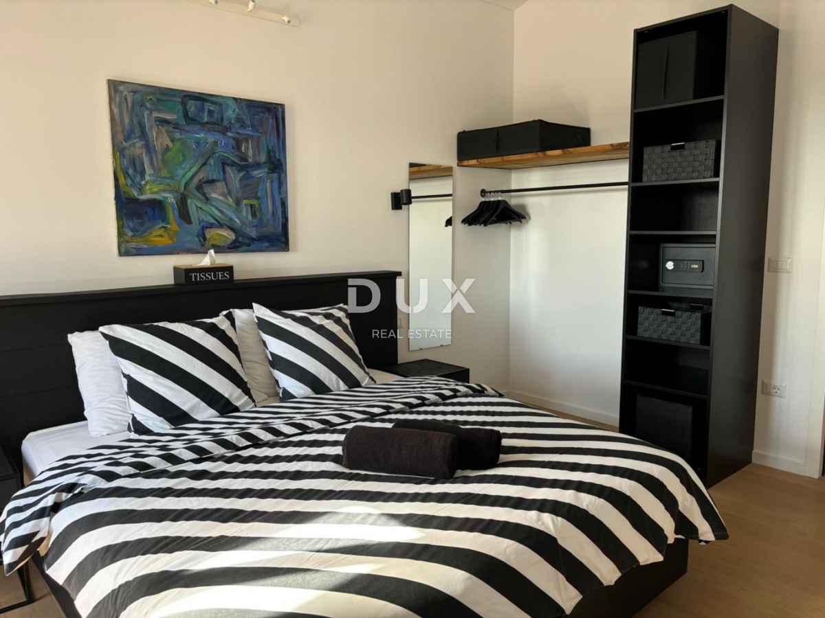 ISTRA, POREČ - Dve hiši z rustikalno moderno opremo z garažo in posebno ponudbo!