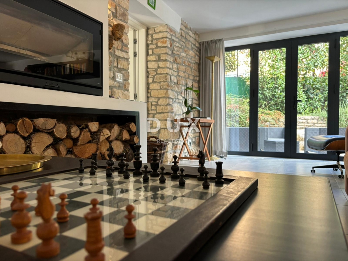 ISTRA, POREČ - Dve hiši z rustikalno moderno opremo z garažo in posebno ponudbo!