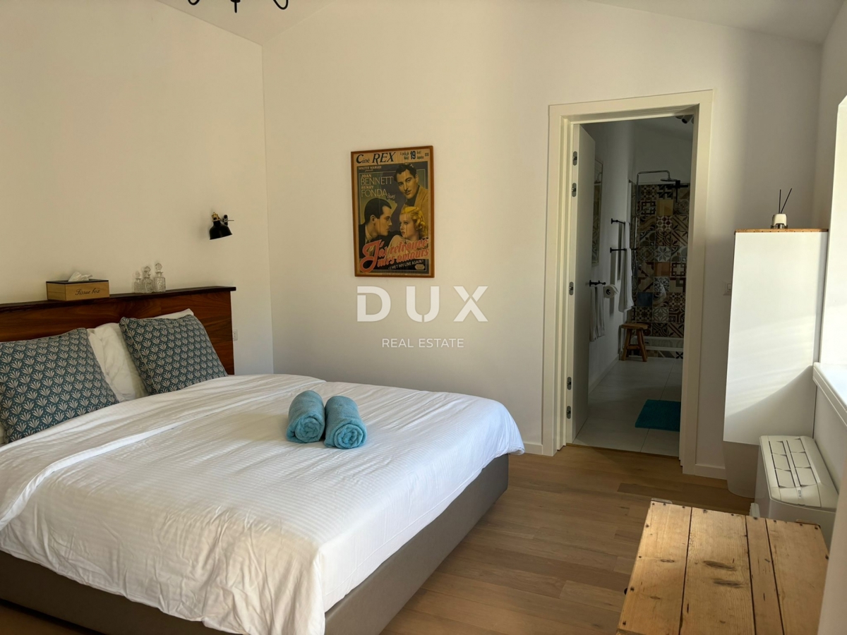 ISTRA, POREČ - Dve hiši z rustikalno moderno opremo z garažo in posebno ponudbo!