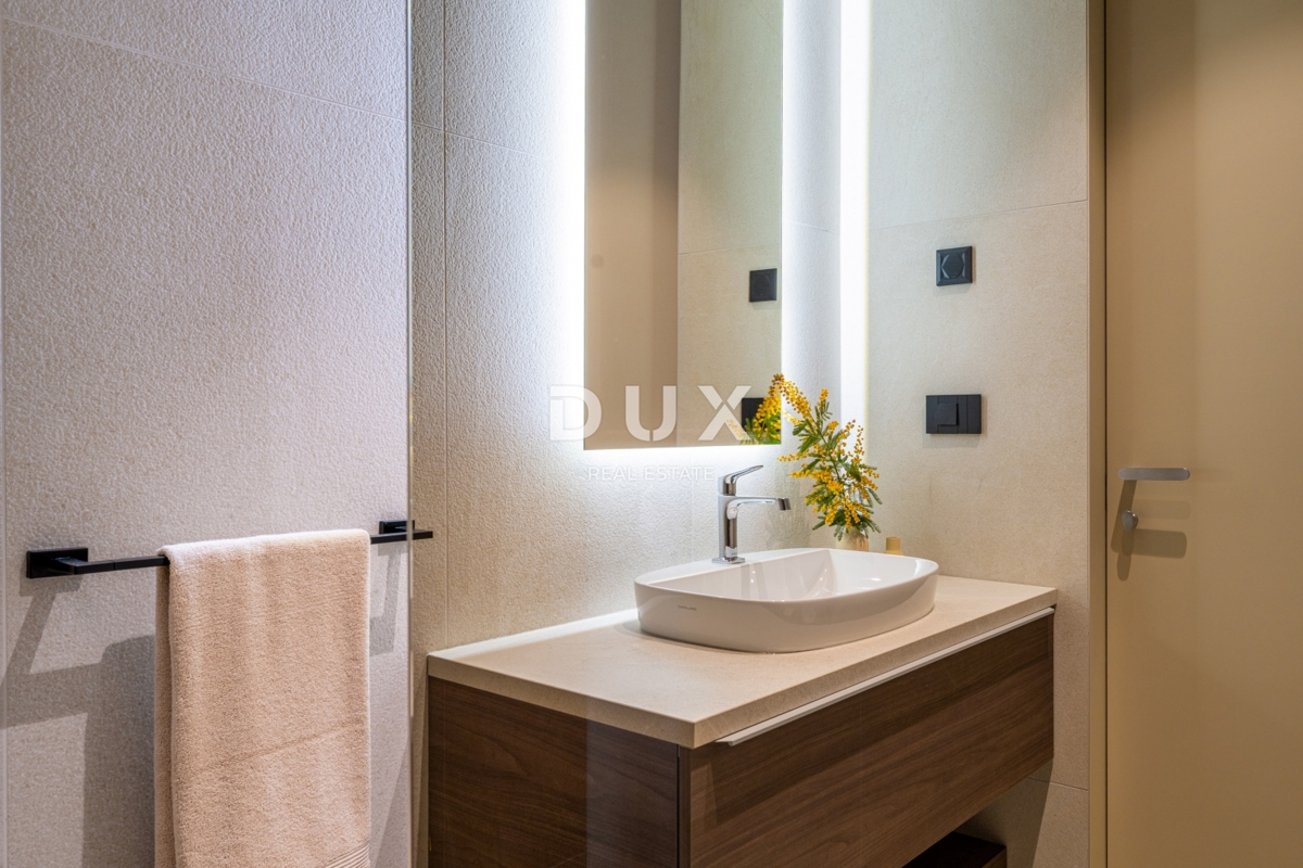 ISTRA, POREČ - Luksuzna hiša z bazenom na robu vasi