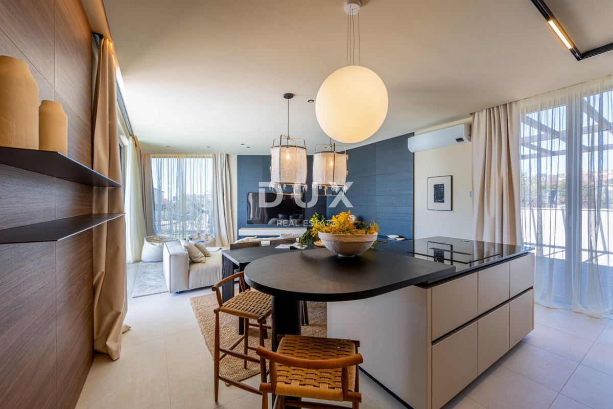 ISTRA, POREČ - Luksuzna hiša z bazenom na robu vasi