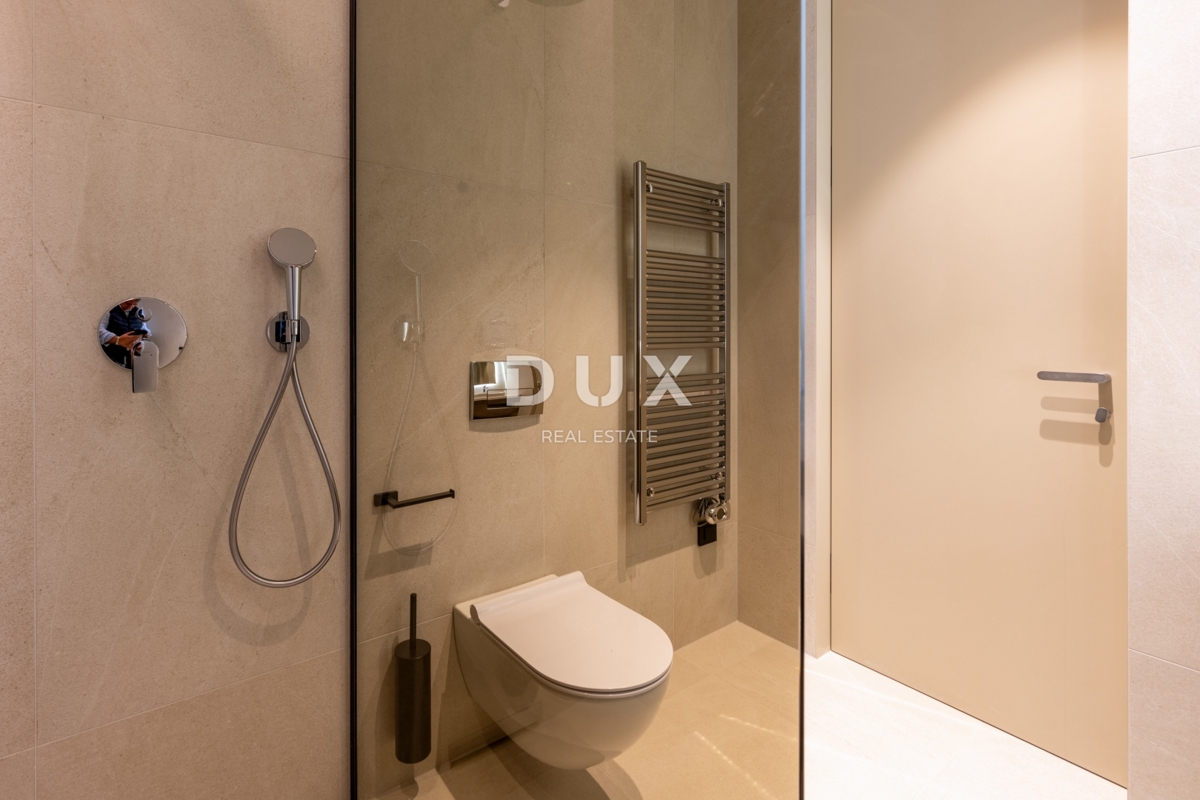 ISTRA, POREČ - Luksuzna hiša z bazenom na robu vasi