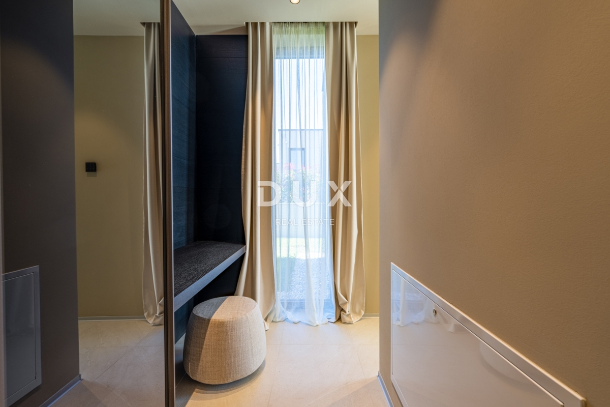 ISTRA, POREČ - Luksuzna hiša z bazenom na robu vasi