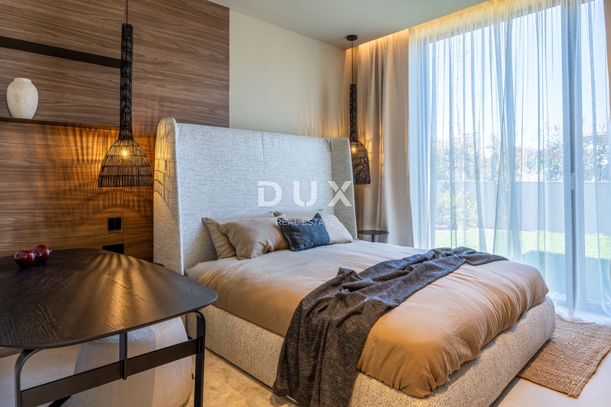 ISTRA, POREČ - Luksuzna hiša z bazenom na robu vasi