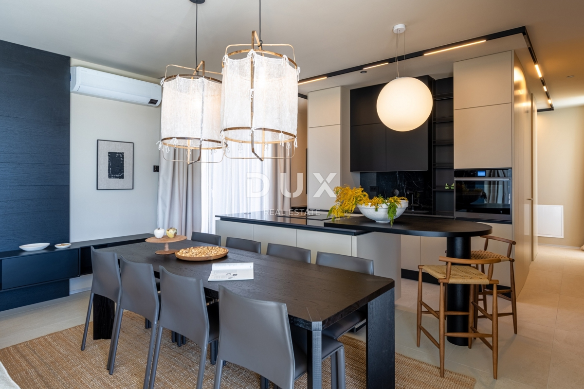 ISTRA, POREČ - Luksuzna hiša z bazenom na robu vasi