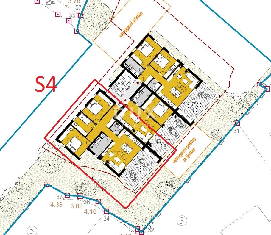 ŠIBENIK, SRIMA - Luksuzno stanovanje v novogradnji le 300 m od morja in plaže