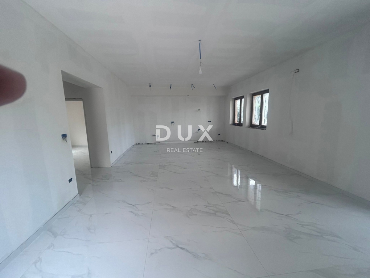 ISTRA, POREČ - Prostorno prenovljeno stanovanje z vrtom!