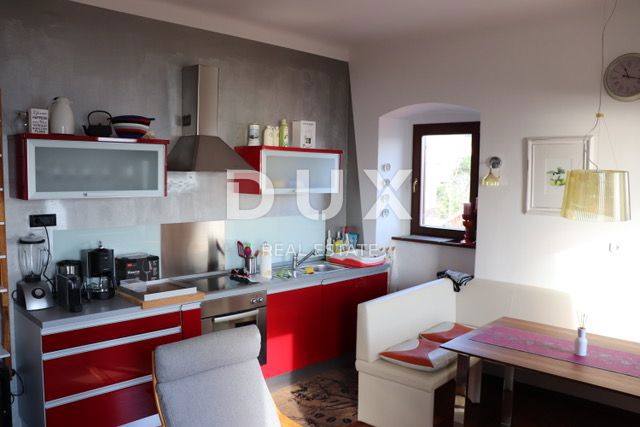 OPATIJA, POBRI - Vila iz leta 1886 s kamnitimi starinami