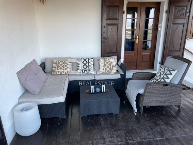 OPATIJA, POBRI - Vila iz leta 1886 s kamnitimi starinami