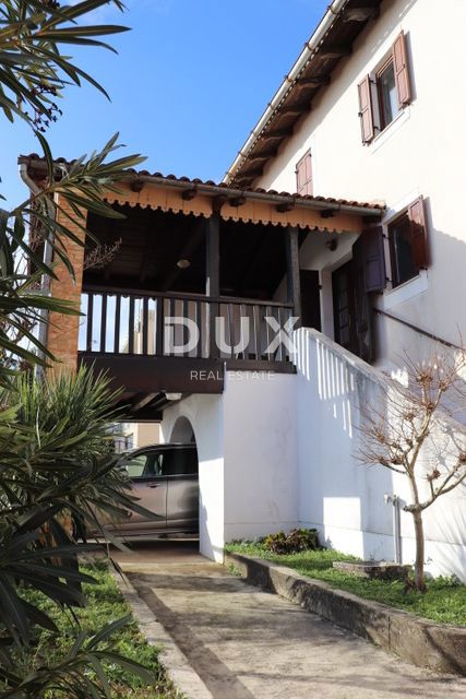 OPATIJA, POBRI - Vila iz leta 1886 s kamnitimi starinami