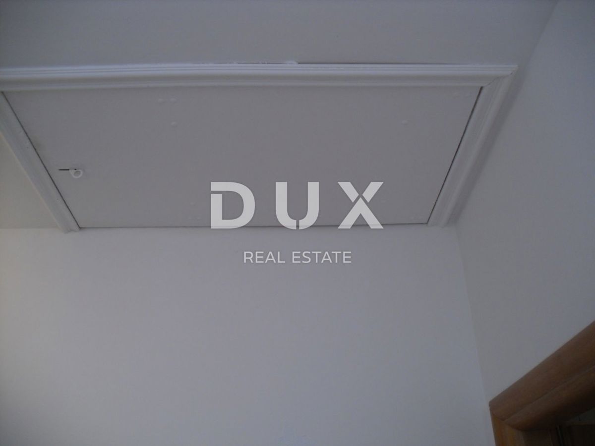 OTOK KRK, MESTO KRK - Apartma 2 spalnici + dnevna soba z vrtom 53 m2