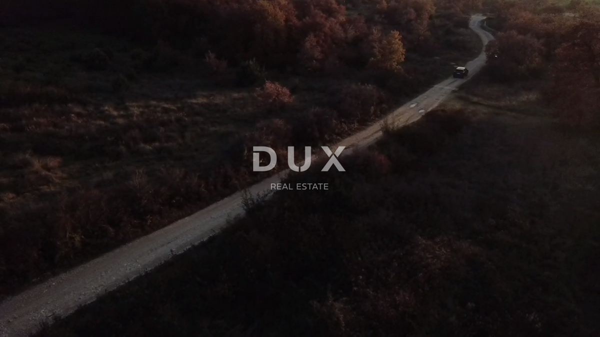 ZADAR, MURVICA - Kmetijsko zemljišče 2200m²