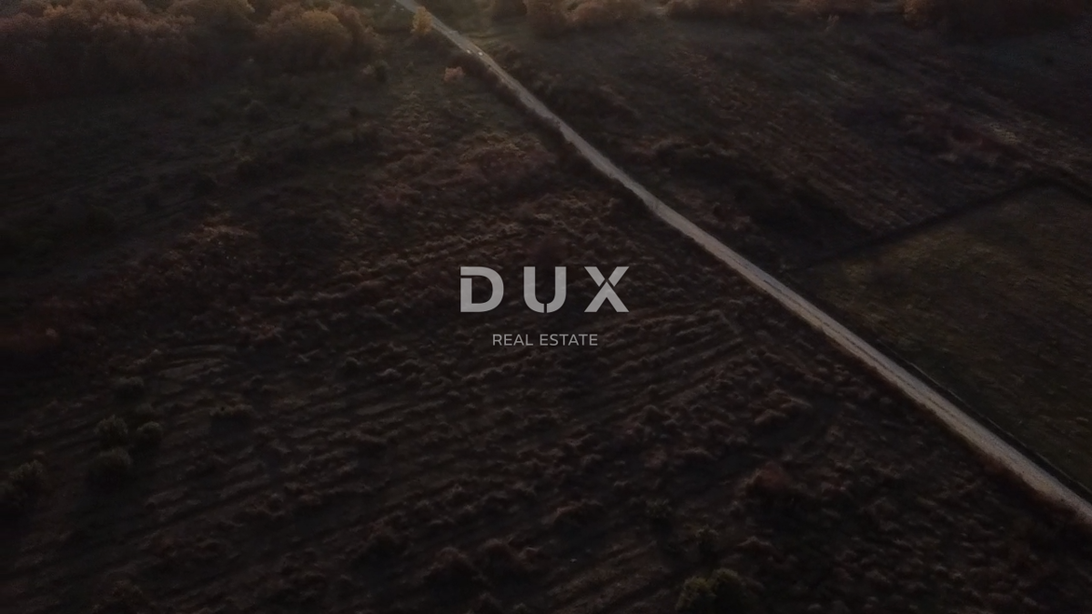 ZADAR, MURVICA - Kmetijsko zemljišče 2200m²