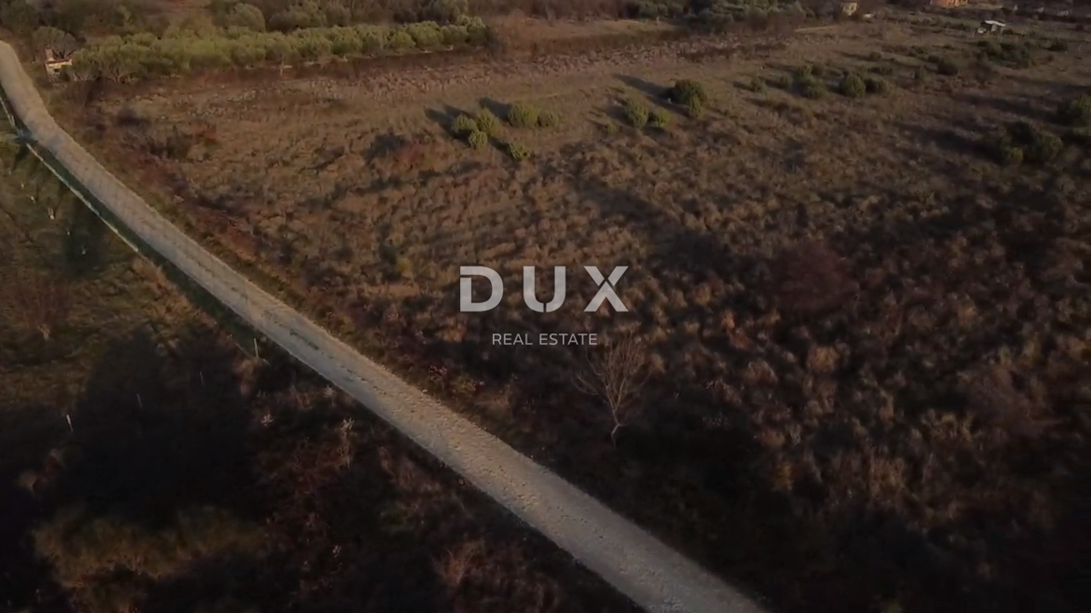 ZADAR, MURVICA - Kmetijsko zemljišče 2200m²