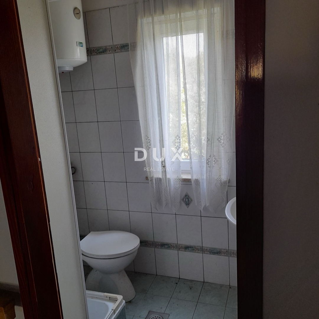 ISTRA, LABIN - samostojna hiša z garažo in gospodarskim poslopjem