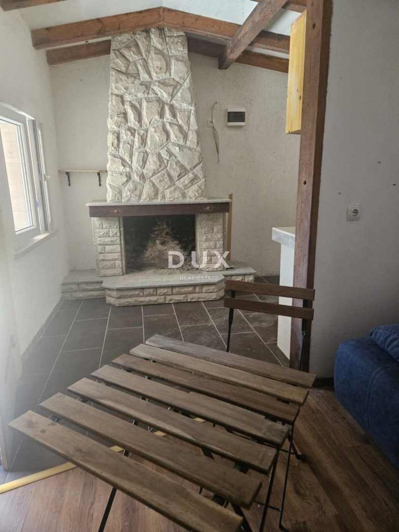 ISTRA, LABIN - samostojna hiša z garažo in gospodarskim poslopjem