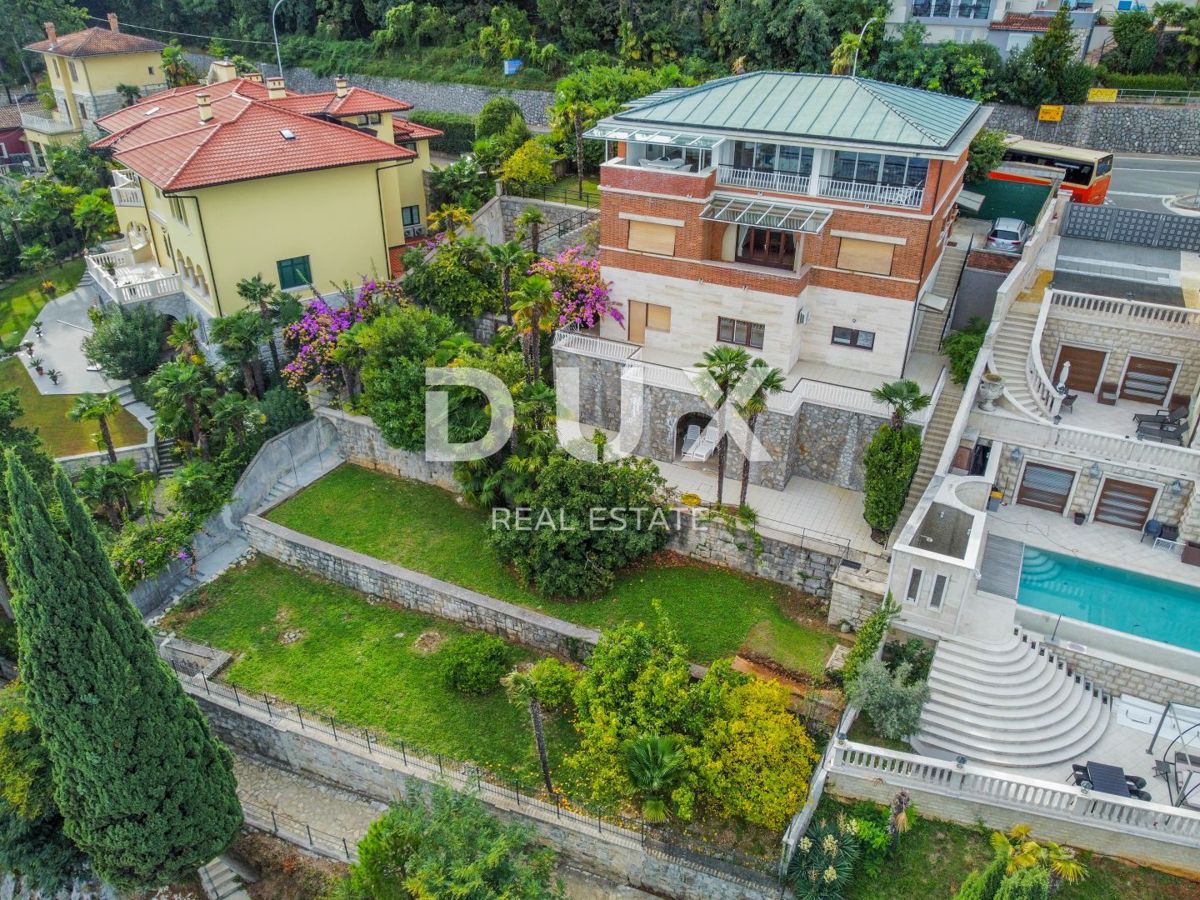 OPATIJA, CENTER - vila prva vrsta ob morju v bližini centra Opatije