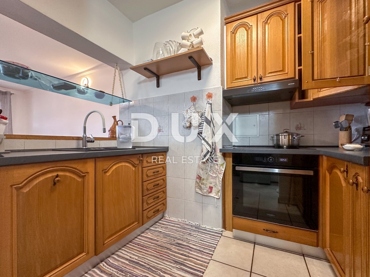 RIJEKA, SRDOČI - SAMO PRI NAS - PRILOŽNOST - 2 spalnici + dnevna soba, 68m2, loggia, razgled