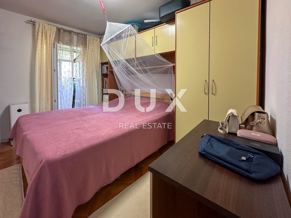 RIJEKA, SRDOČI - SAMO PRI NAS - PRILOŽNOST - 2 spalnici + dnevna soba, 68m2, loggia, razgled