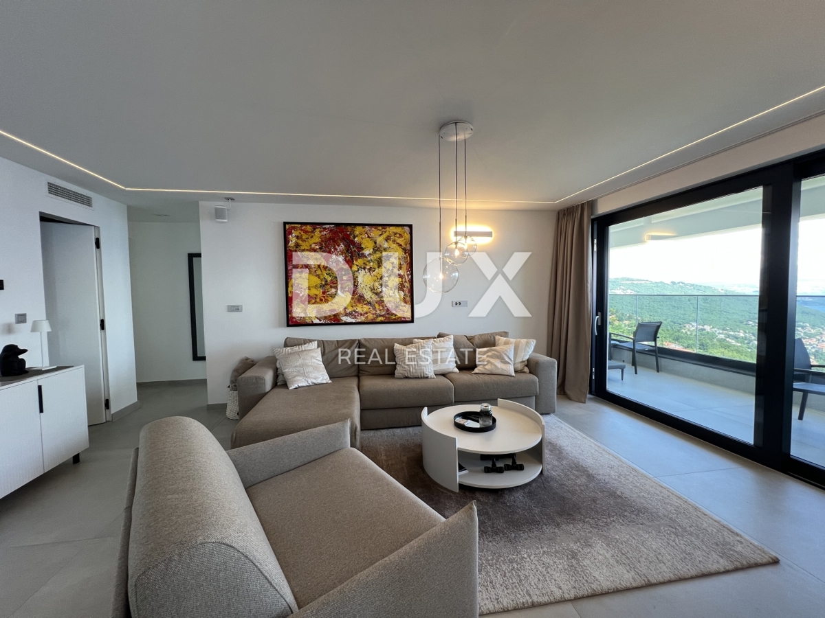 OPATIJA, LOVRAN – ekskluzivno stanovanje s panoramskim razgledom in bazenom