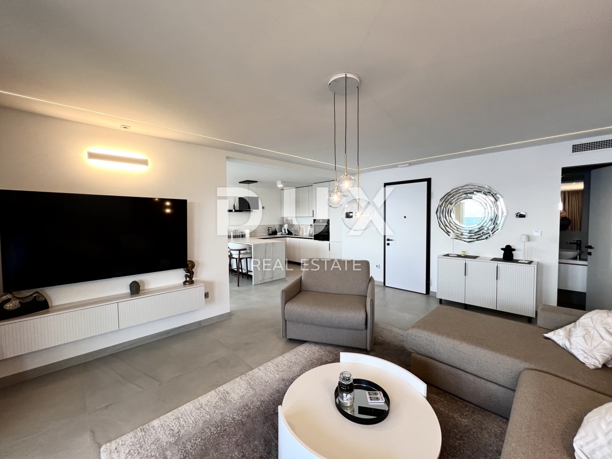 OPATIJA, LOVRAN – ekskluzivno stanovanje s panoramskim razgledom in bazenom