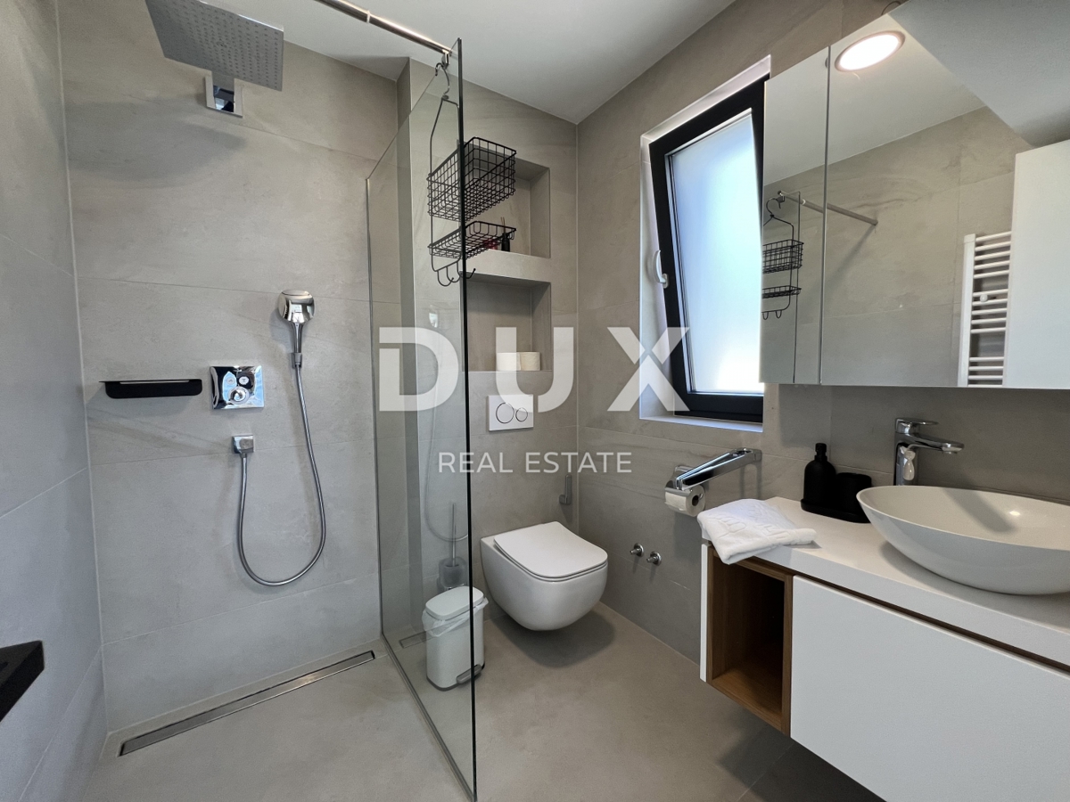 OPATIJA, LOVRAN – ekskluzivno stanovanje s panoramskim razgledom in bazenom