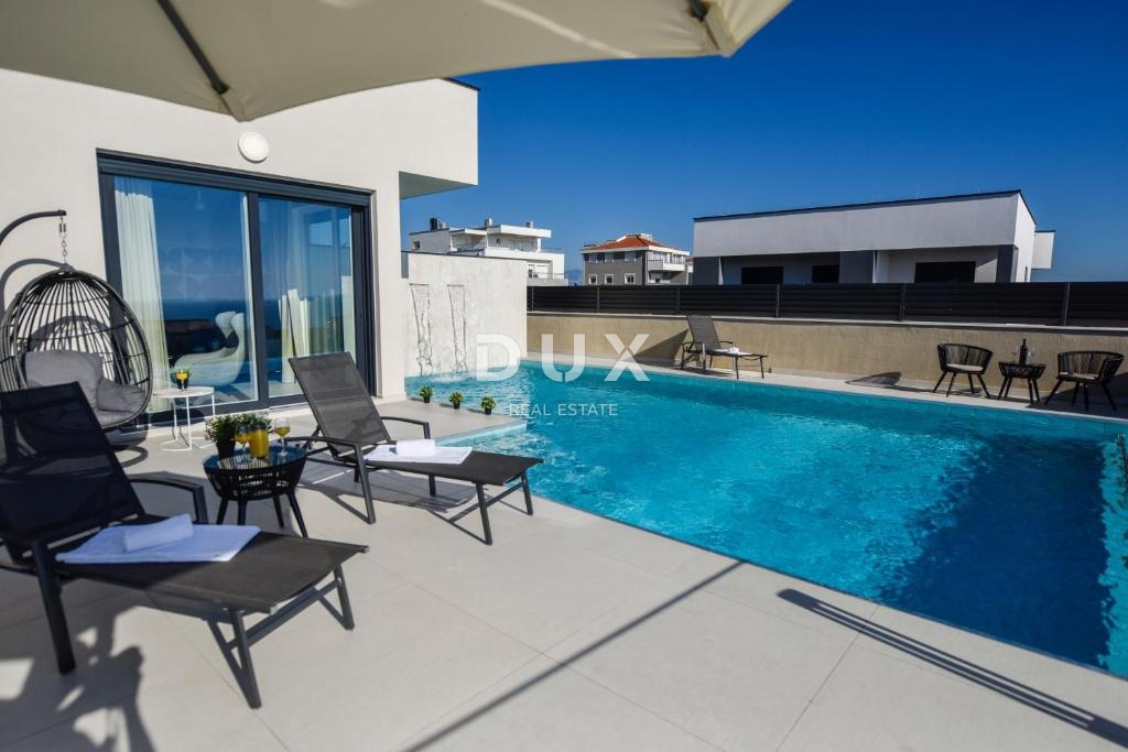 OTOK PAG, NOVALJA - Odlična naložba: luksuzna vila z bazenom in pogledom na morje