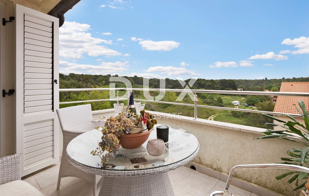 ISTRA, PULA, NOVA VERUDA - Dvoetažno stanovanje na iskani lokaciji