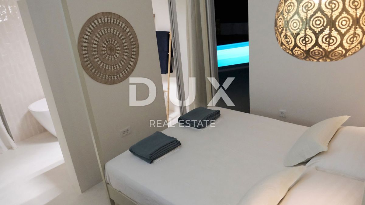 OTOK KRK, LINARDIĆI - Luksuzna moderna enonadstropna hiša z bazenom in pogledom na morje