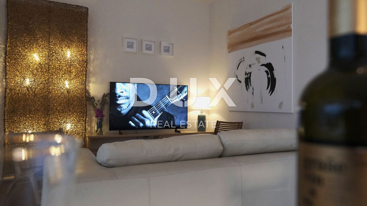 OTOK KRK, LINARDIĆI - Luksuzna moderna enonadstropna hiša z bazenom in pogledom na morje