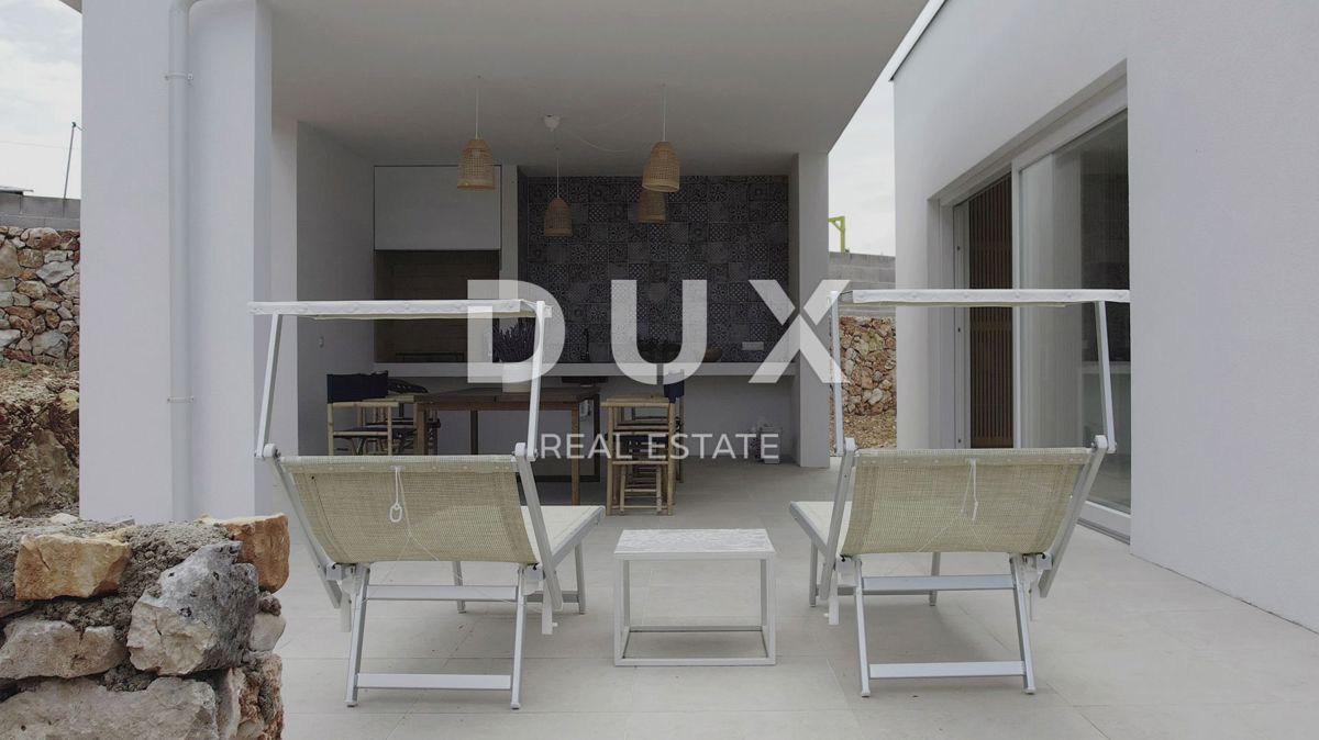 OTOK KRK, LINARDIĆI - Luksuzna moderna enonadstropna hiša z bazenom in pogledom na morje