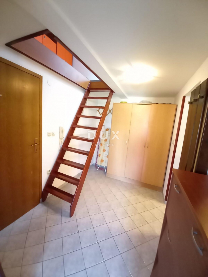 ISTRA, PULA - Dvostanovanjsko stanovanje s teraso v bližini centra mesta!