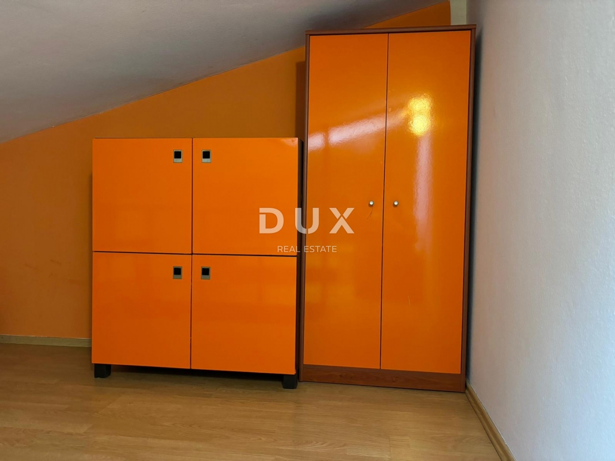 ISTRA, PULA - Dvostanovanjsko stanovanje s teraso v bližini centra mesta!