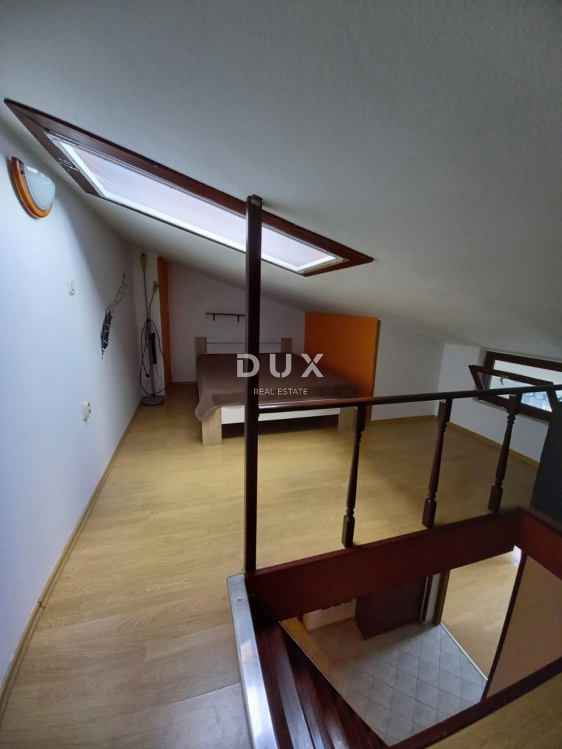 ISTRA, PULA - Dvostanovanjsko stanovanje s teraso v bližini centra mesta!